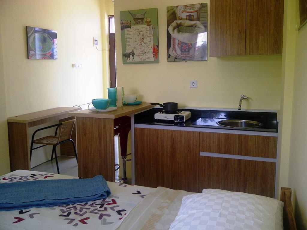 Makassar Breeze Place Residence Habitación foto